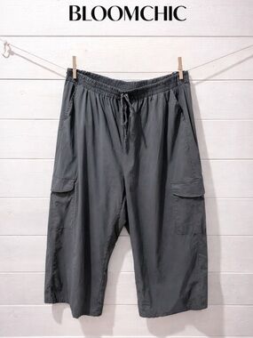 Bloomchic Dark Green Cargo Pants – Size US 22/24 •